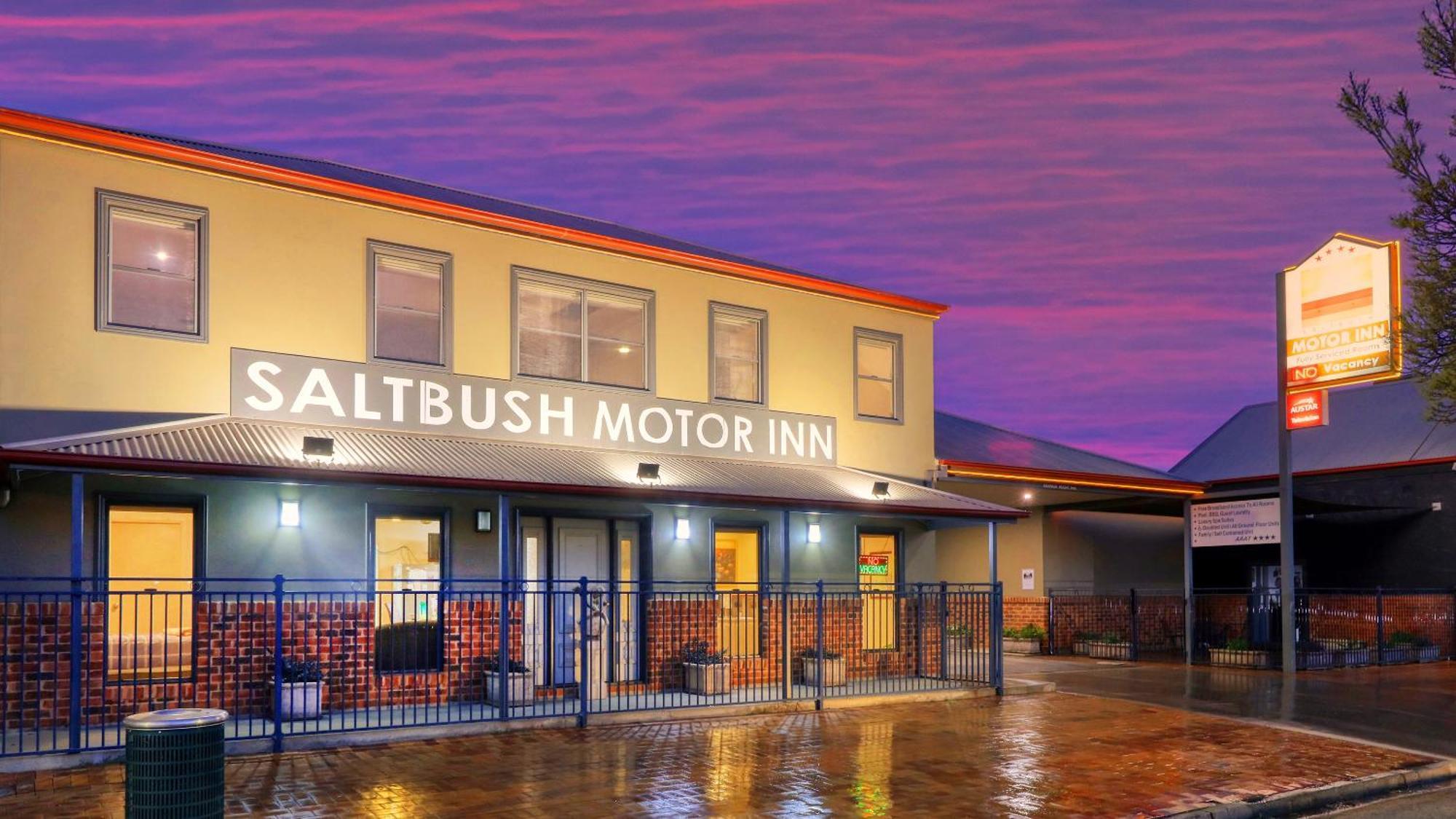 The Saltbush Motor Inn Hay Dış mekan fotoğraf
