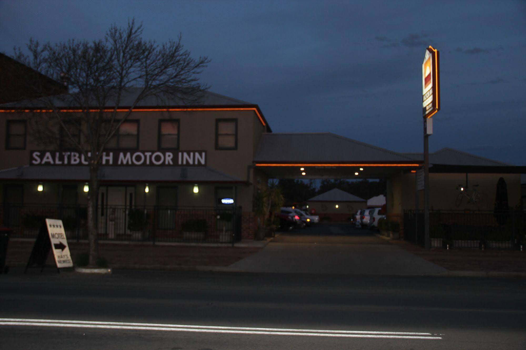 The Saltbush Motor Inn Hay Dış mekan fotoğraf
